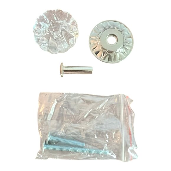 19 GlideRite 1.25 in Satin Nickel Crystal Acrylic Melon Knob with Backplate NEW - Picture 3 of 9